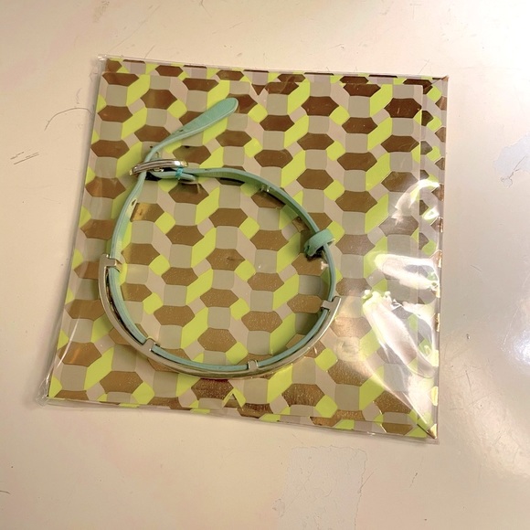 Stella & Dot Believe Bracelet - Picture 2 of 3